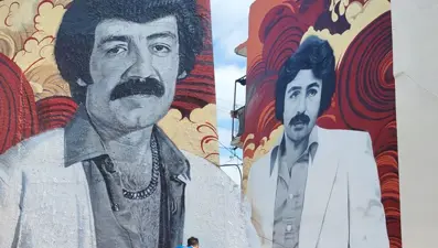 Adanalı sanatçılardan Ferdi Tayfur ve Müslüm Gürses'e vefa