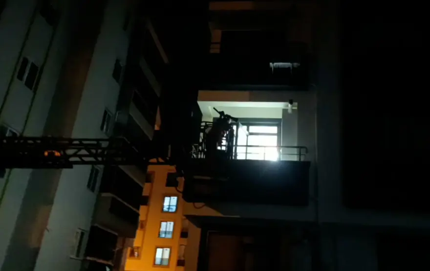 KADINA BIÇAKLA SALDIRMAYA BAŞLADI 2