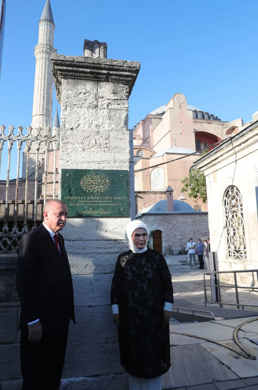 Ayasofya'da 86 yıl sonra ilk namaz 15 Ayasofya'da 86 yıl sonra ilk namaz 15