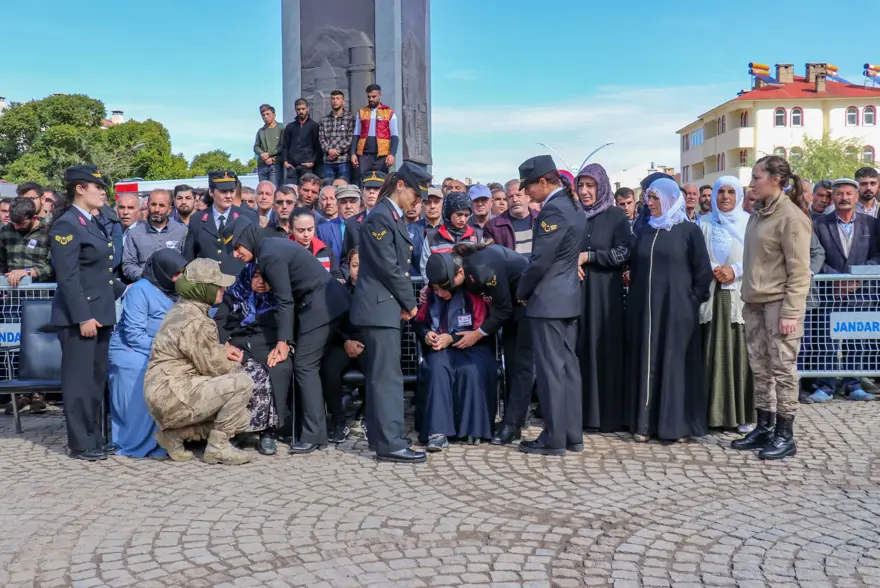 Pençe-Kilit şehidine veda 4