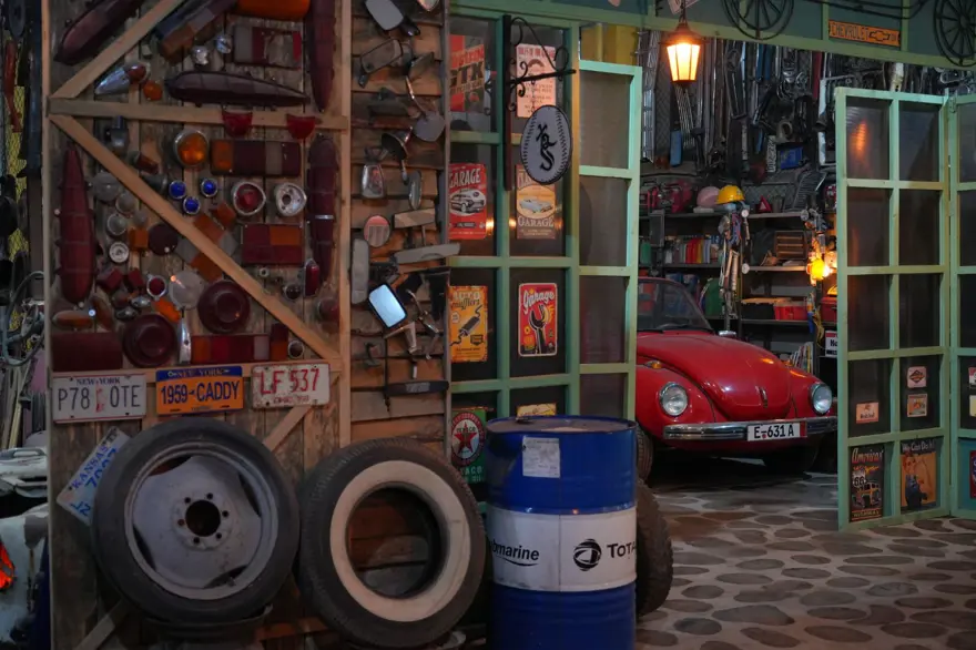 Bu evi görenler film platosu sanıyor: Hepsi aile yadigarı 8