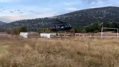 Antalya'da dağda mahsur kalan jeoloji mühendisleri kurtarıldı