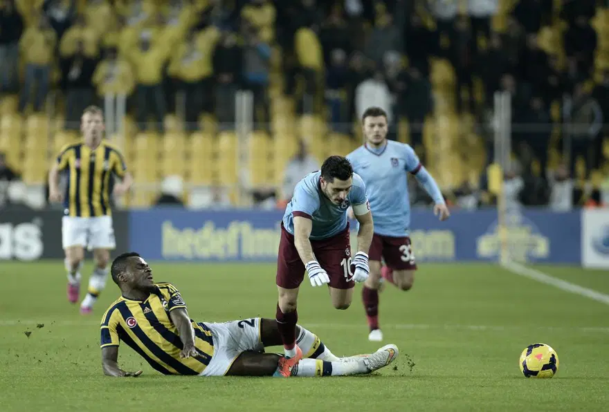 Maç bitti, Caner atıldı 10