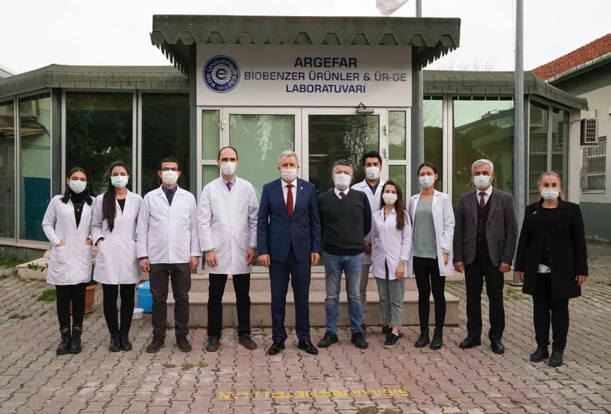 Ege Üniversitesi'nin geliştirdiği corona virüs aşısı gönüllüler üzerinde denenecek 