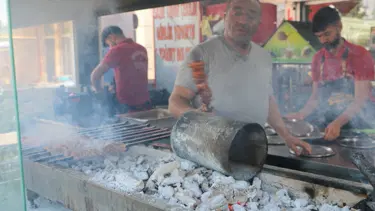 Bir kentin vazgeçilmezi: 45 derece sıcaklığa rağmen talep çok