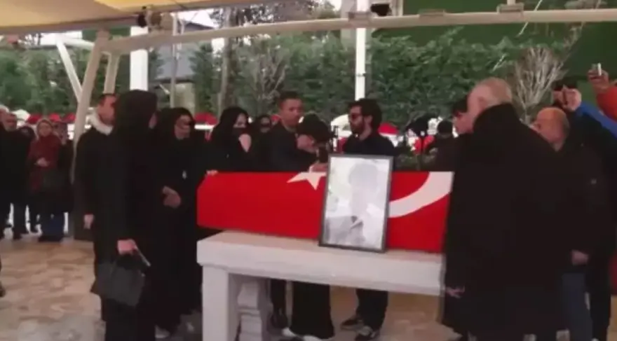 TAYFUR'UN TABUTU BAŞINDA KAVGA ÇIKMIŞTI 1