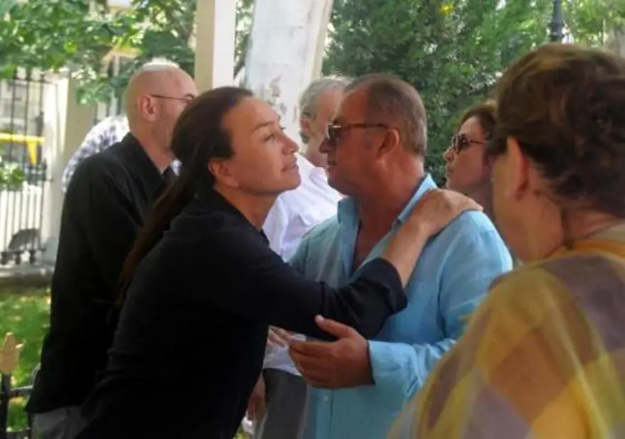 Demet Akbağ'ın acı günü 3