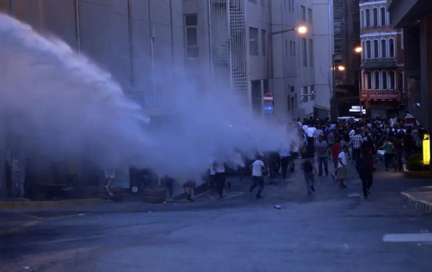 Taksim'de gerginlik 28