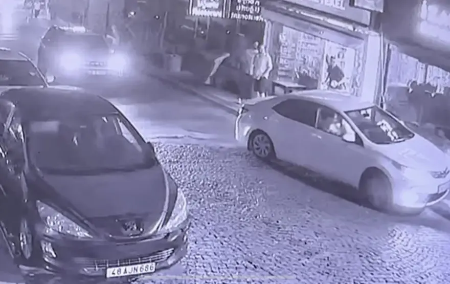 Bodrum'u birbirine kattı! Hem alkollü hem ehliyetsiz sürücüye gözaltı 1 Bodrum'u birbirine kattı! Hem alkollü hem ehliyetsiz sürücüye gözaltı 1