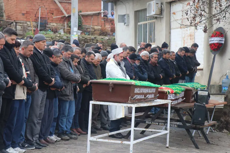 ANNE, BABA VE OĞULLARI YAŞAMINI YİTİRDİ 6 ANNE, BABA VE OĞULLARI YAŞAMINI YİTİRDİ 6