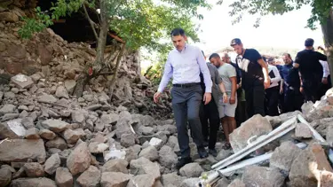 Murat Kurum: "Sındırgı'da 14 bin 875 binayı inceledik"