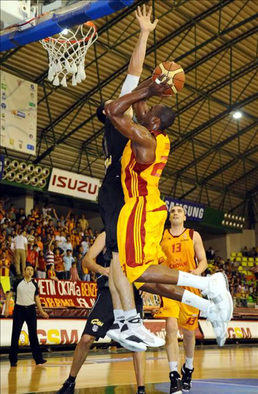 G.Saray: 84 - Beşiktaş: 74 6