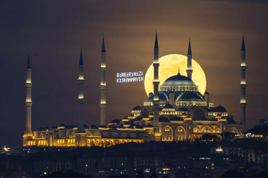 KANLI AY TUTULMASI GERÇEKLEŞTİ 3