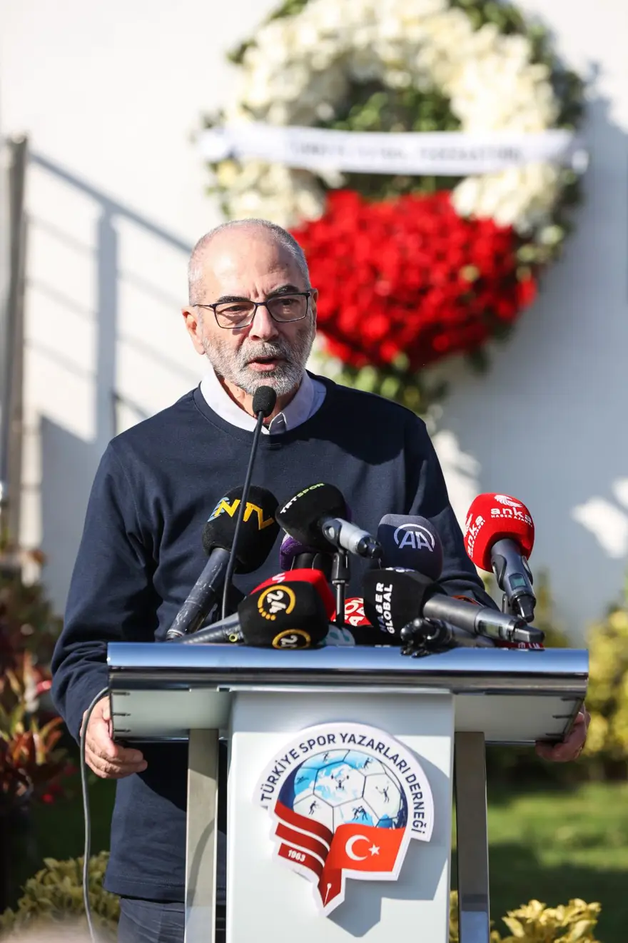 Halit Kıvanç son yolculuğuna uğurlandı 2