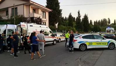 Baba-oğul sokak ortasında öldürüldü