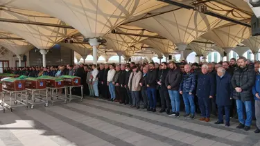 Otomobil çarpması sonucu vefat eden motokurye son yolculuğuna uğurlandı