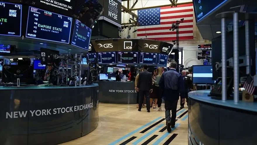 Dünya ekonomisinde "kara pazartesi" yaşanıyor 1