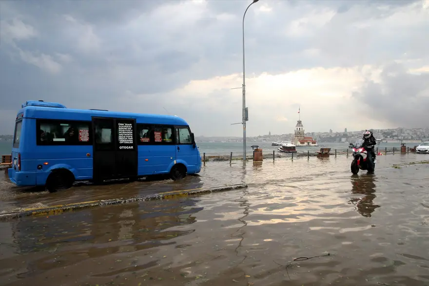 İstanbul'da etkili yağış (20 dakikalık kabus) 72