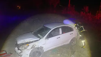 Adıyaman'da otomobil şarampole yuvarlandı: 4 yaralı