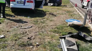 Gelin arabasıyla otomobil çarpıştı: 4 ölü