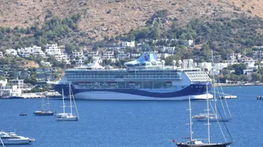 Bin 722 turistle Bodrum'a geldi