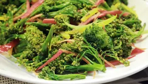 Limondan 3 kat fazla C vitamini içeriyor! 1 kaşığı kolesterolü düşürüyor, kan basıncına iyi geliyor