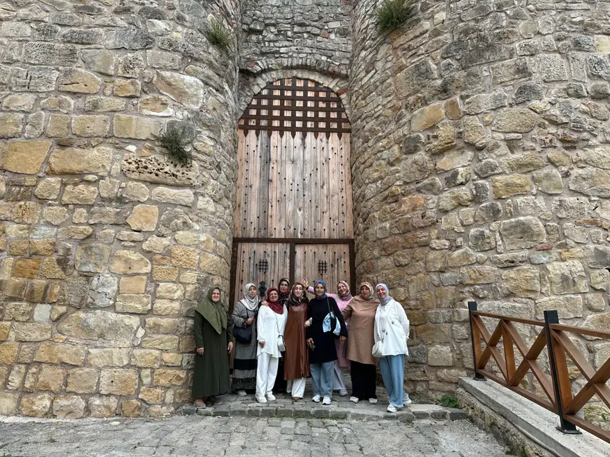 Karadeniz'in kültürel mirasları arasında yer alıyor: Ünye Kalesi'ne binlerce turist akın etti 2
