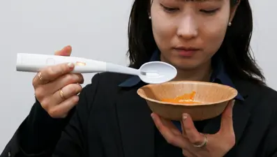 Japonya'da yeni buluş: Kendinden tuzlu kaşık