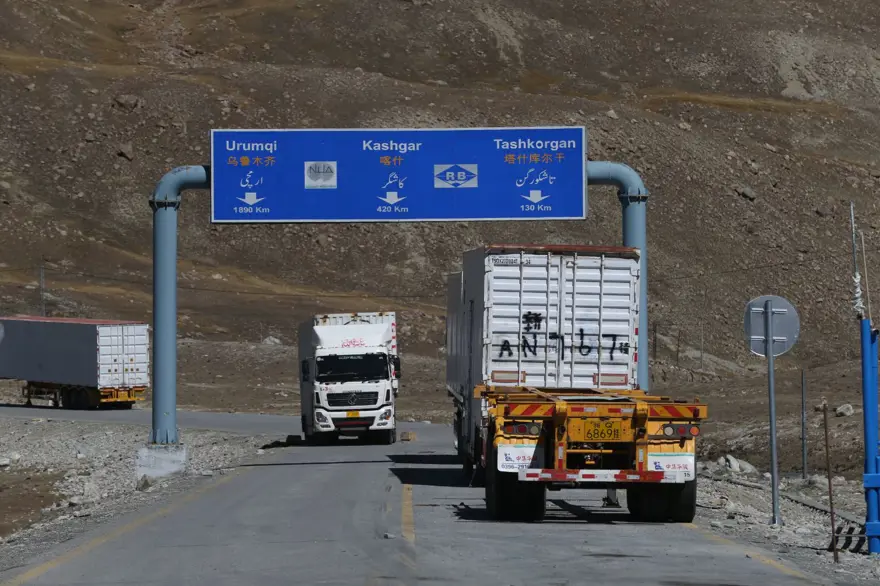 Dünyanın en yüksek geçiş noktası: Pakistan ile Çin'i birbirine bağlayan "Khunjerab" 13