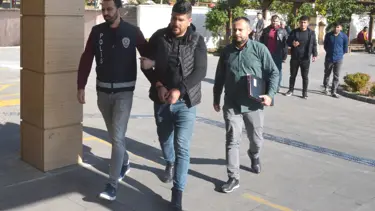 Tartıştığı öğrenciye Filistin şalından rahatsız olduğunu söyleyen servis şoförüne gözaltı