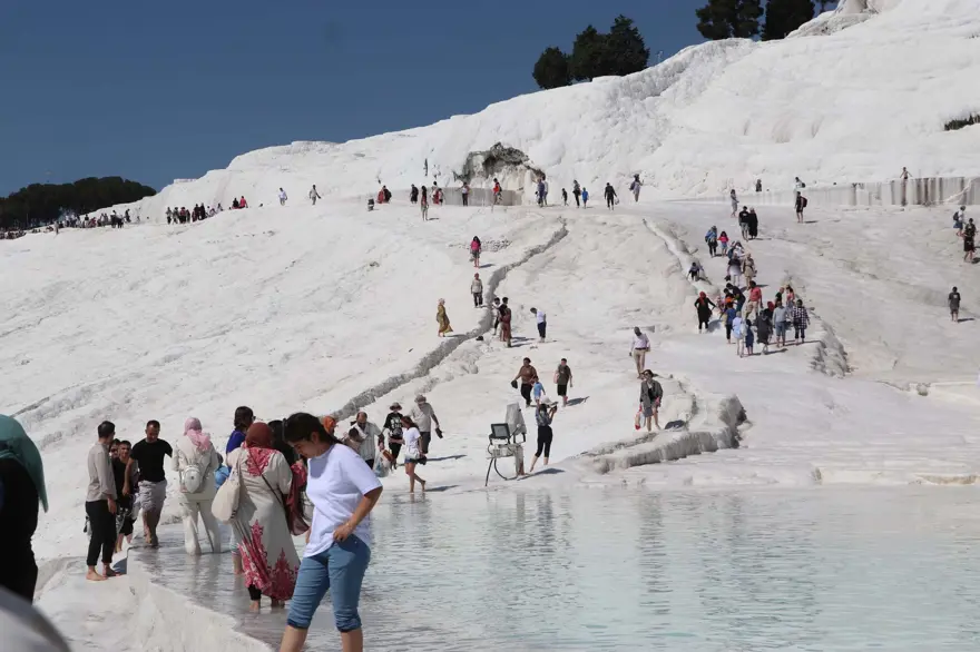 Pamukkale'de bayram yoğunluğu 5