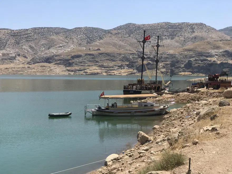 Su altında kalan 12 bin yıllık Hasankeyf, teknelerle gezilecek 11