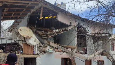 Kahramanmaraş’ta patlama: İki katlı ev harabeye döndü