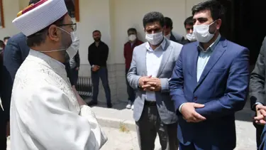 Diyanet İşleri Başkanı Erbaş'tan Barış Çakan'ın ailesine taziye ziyareti
