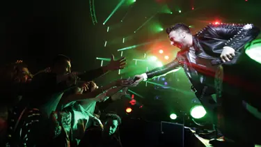 Tarkan, Los Angeles'ta sevenleriyle buluştu