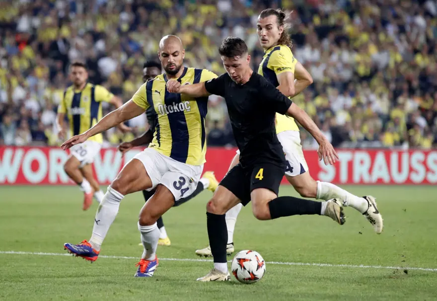 Fenerbahçe Avrupa Ligi'ne galibiyetle başladı: Kadıköy'de 3 gol 2 kırmızı kart! 27