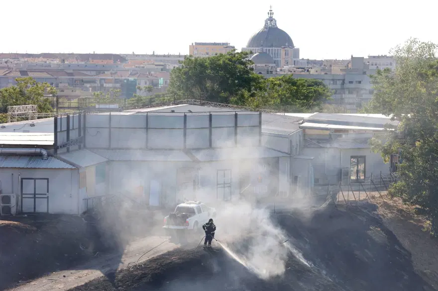 Roma'daki ünlü film stüdyolarında yangın 3 Roma'daki ünlü film stüdyolarında yangın 3