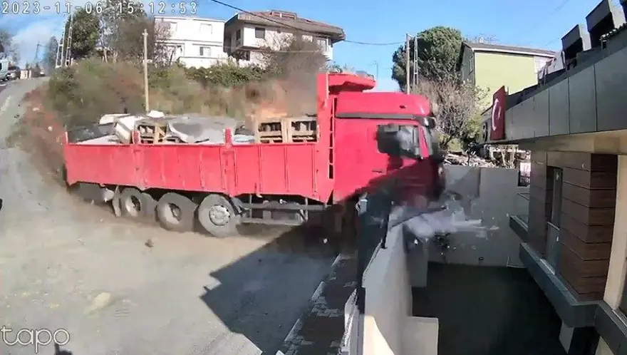 Sarıyer'de facia teğet geçti 2