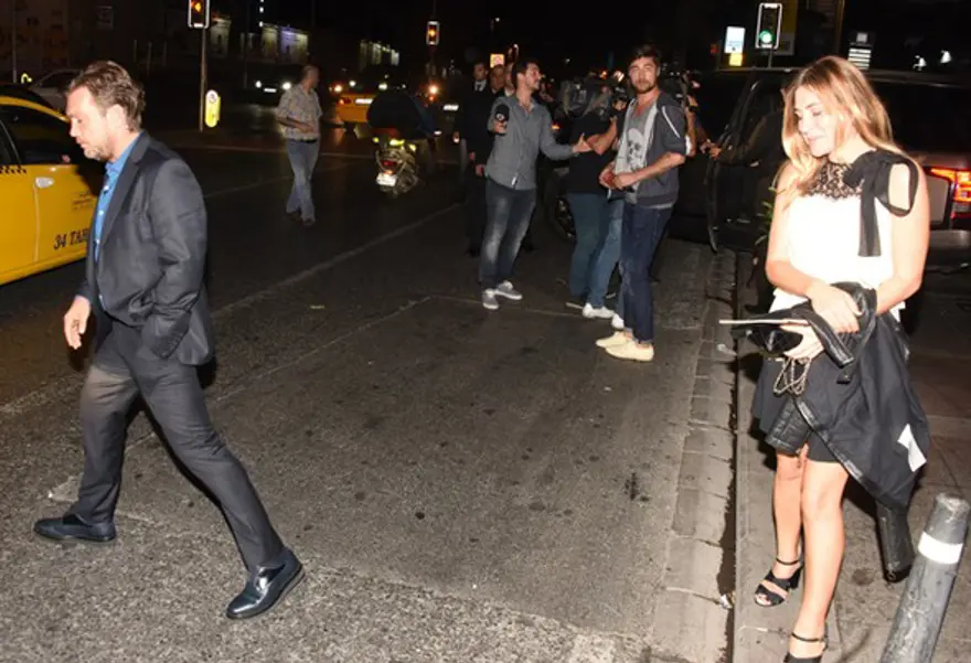 Ebru Gündeş ayrılık sonrası ilk kez sahnede 7