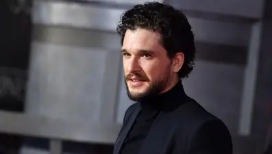Kit Harington tiyatro sahnesine hazırlanıyor