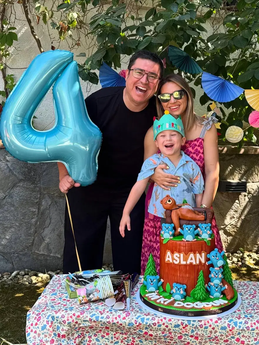 İbrahim Büyükak oğlunun doğum gününü kutladı 2