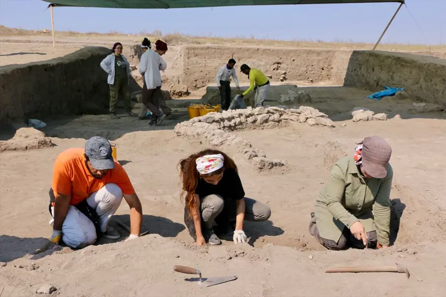 Küllüoba Höyüğü'nde 4 bin 200 yıl öncesine ait 'kuraklıkla mücadele' izleri 6