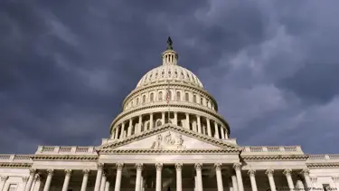 Demokratlardan Trump'ın acil durum ilanına karşı önerge