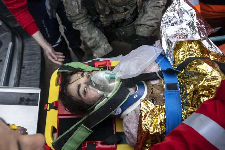 Deprem bölgesinden mucize kurtuluşlar 46