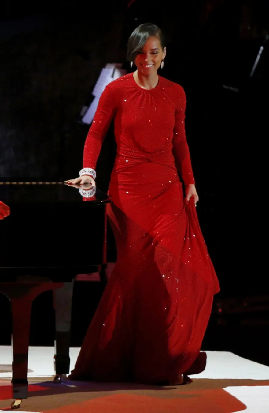 Obama çiftinden romantik dans 28 Obama çiftinden romantik dans 28