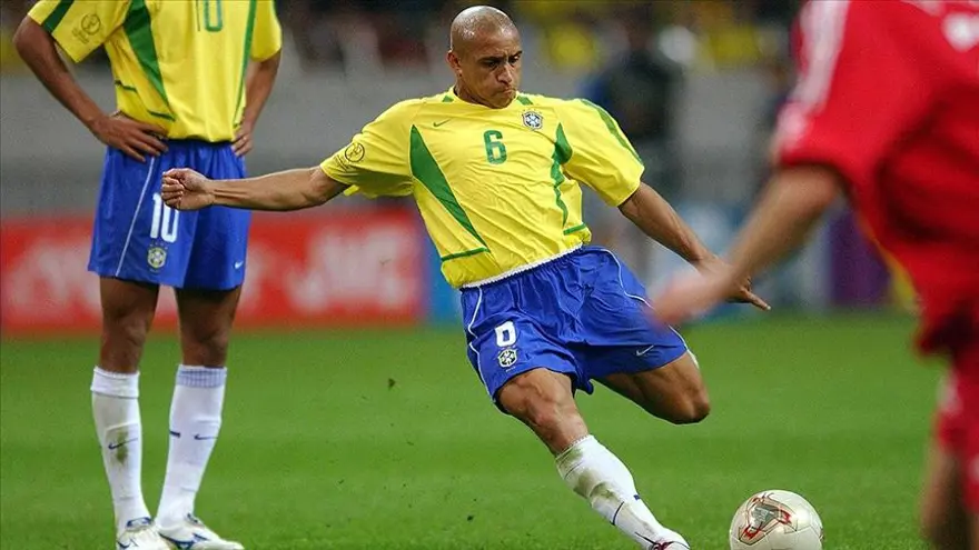 Efsane futbolcu Roberto Carlos yedinci eşinde de boşanıyor: Evsiz kaldı, tesislerde yatıyor 5