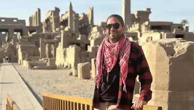 Korkunç ölüm: Denize atlarken boynu kırıldı