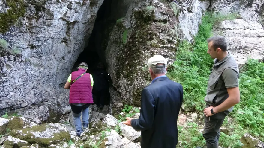 Bin 700 rakımlı zirvede: Görenleri şaşırtıyor 3 Bin 700 rakımlı zirvede: Görenleri şaşırtıyor 3