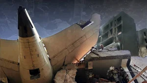 Hindistan'da yolcu uçağı faciası: 240'dan fazla kişi hayatını kaybetti Hindistan'da yolcu uçağı faciası: 240'dan fazla kişi hayatını kaybetti