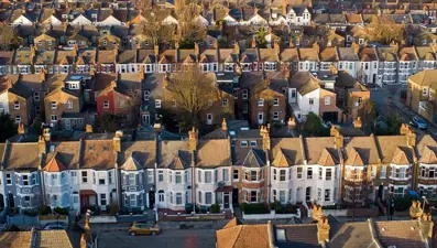 İngiltere'de zenginlere yeni vergi... Bakan çalışmalara başladı